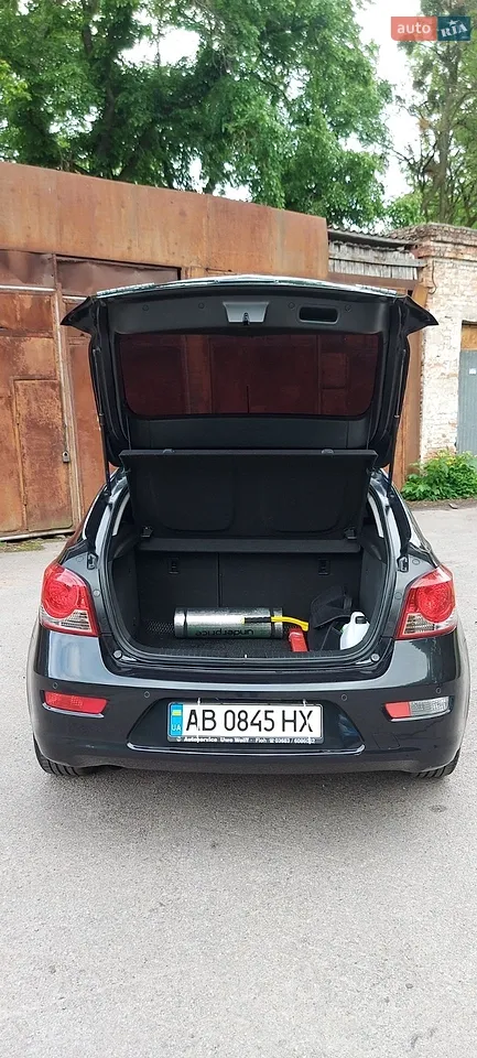 2011 Chevrolet Cruze - мініатюра 24