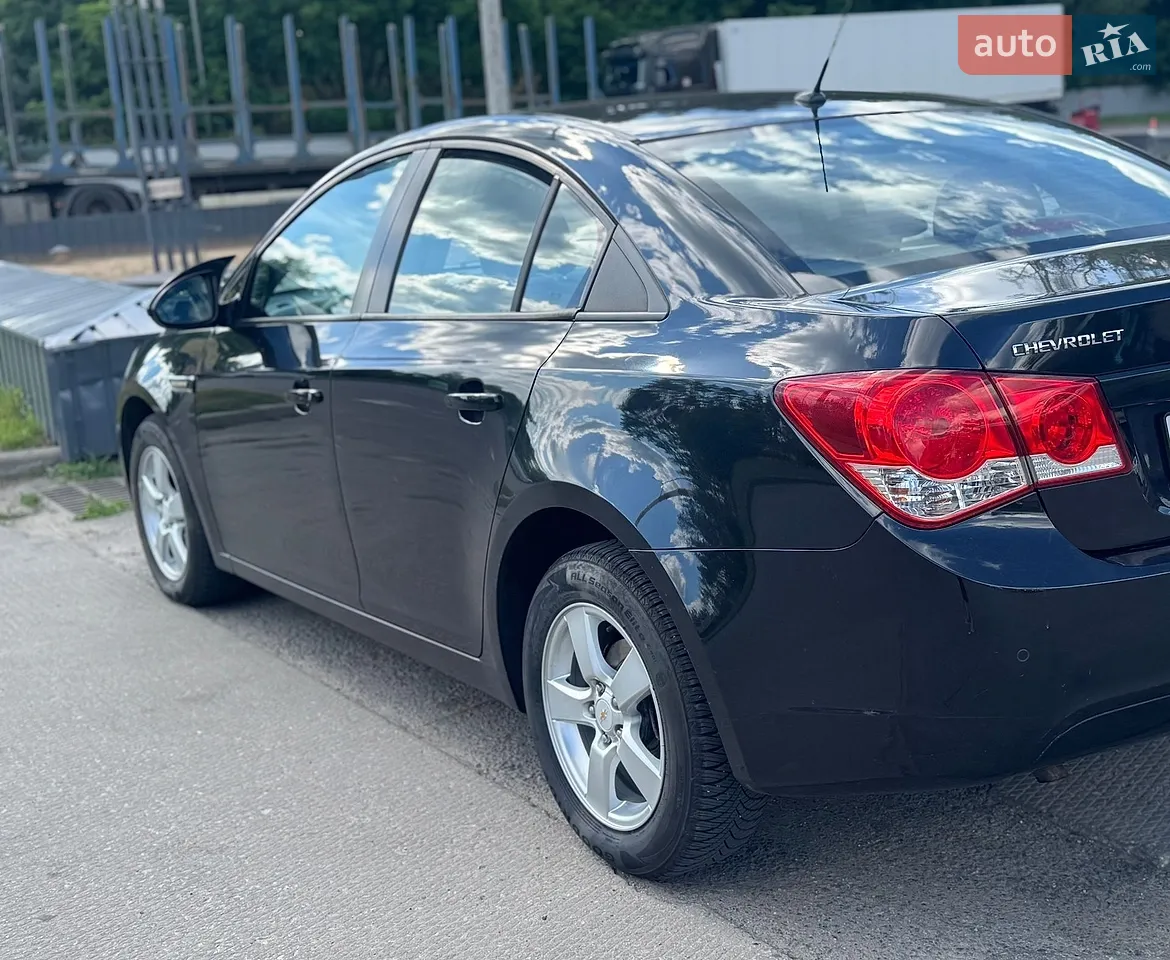 2011 Chevrolet Cruze - мініатюра 32