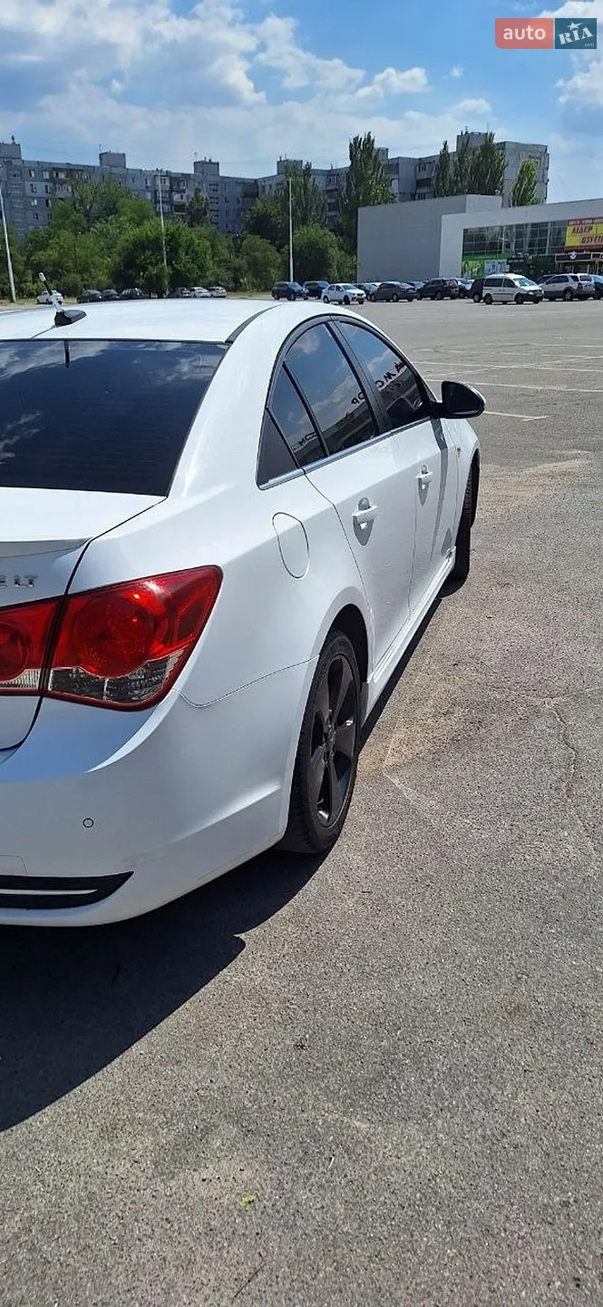2011 Chevrolet Cruze - мініатюра 3
