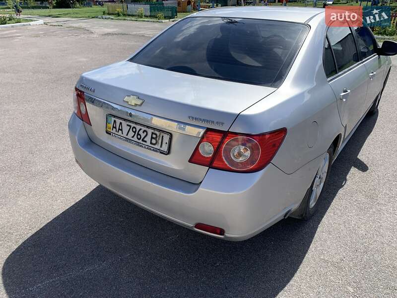 Седан Chevrolet Epica 2008 в Києві