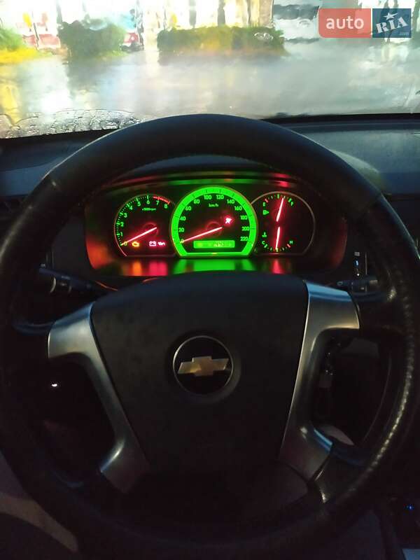 Седан Chevrolet Epica 2008 в Каменском