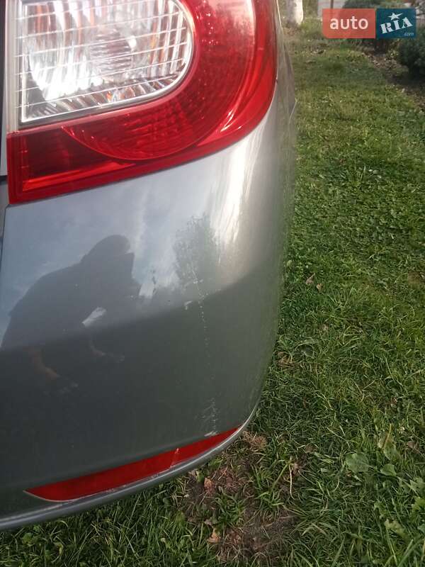 Седан Chevrolet Epica 2010 в Жидачові