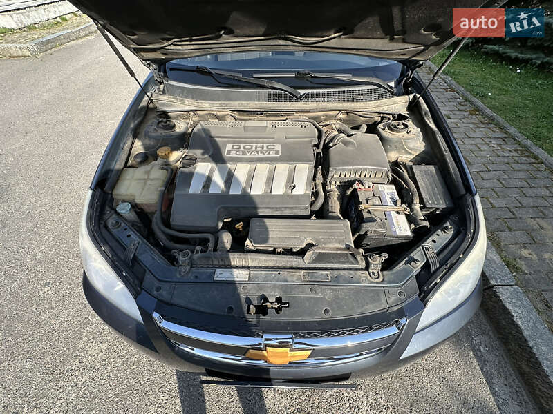 Седан Chevrolet Epica 2008 в Львове