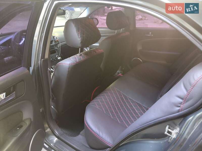 Седан Chevrolet Epica 2008 в Львові