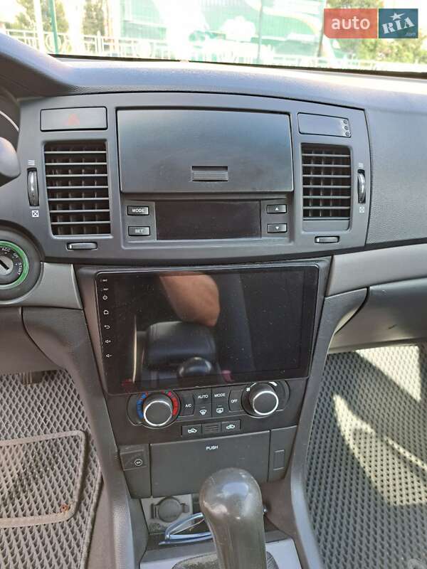 Седан Chevrolet Epica 2008 в Киеве