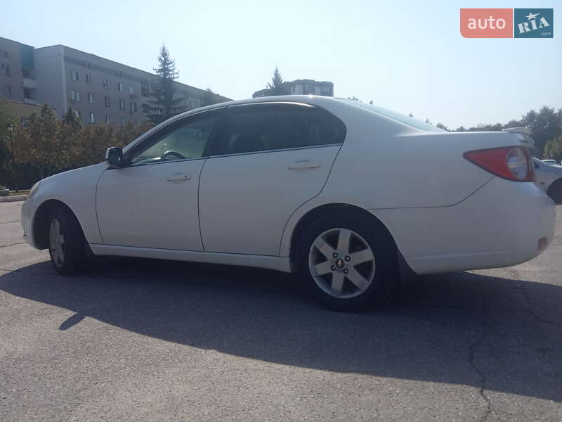 Седан Chevrolet Epica 2007 в Вараше