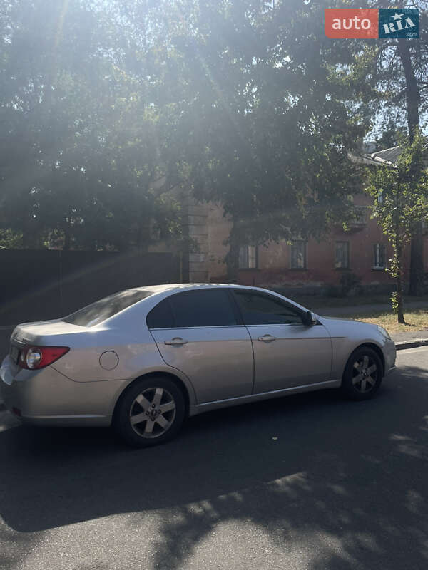 Седан Chevrolet Epica 2008 в Киеве фото 10 Седан Chevrolet Epica 2008 в Киеве