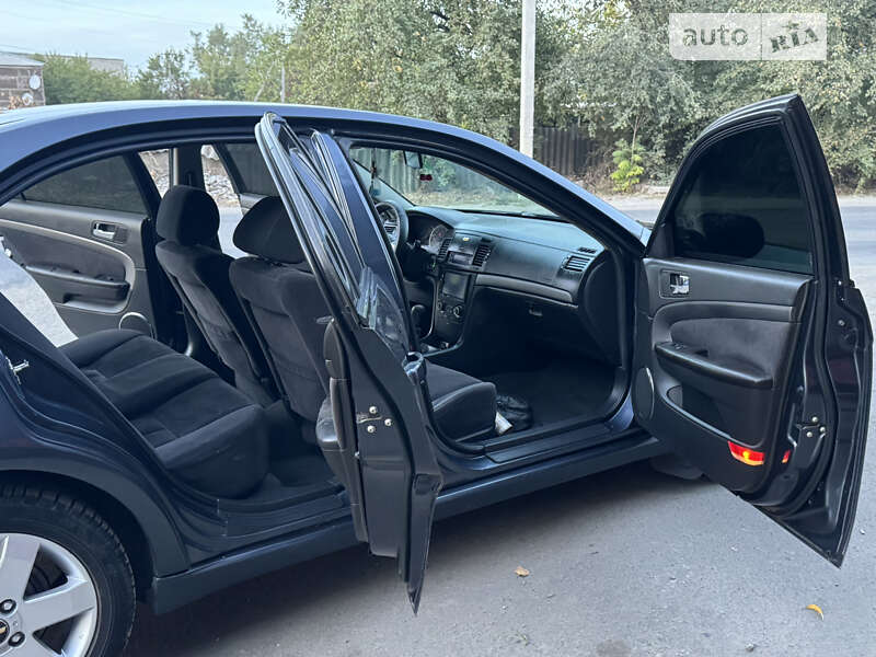 Седан Chevrolet Epica 2007 в Днепре