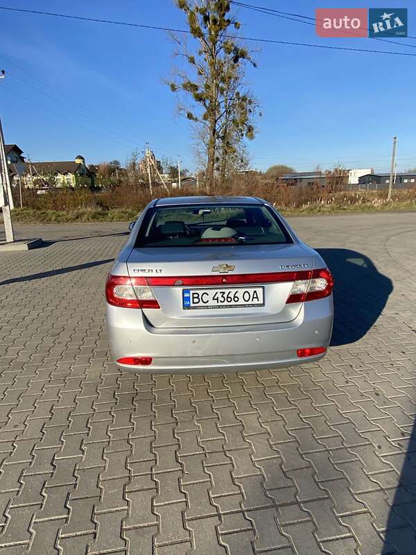 Седан Chevrolet Epica 2011 в Львові