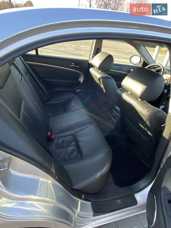 Седан Chevrolet Epica 2011 в Львові