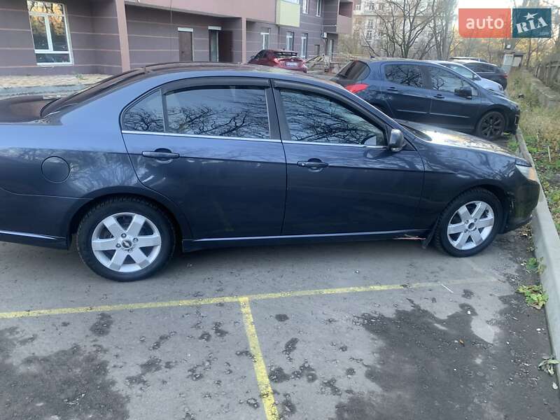 Седан Chevrolet Epica 2008 в Києві