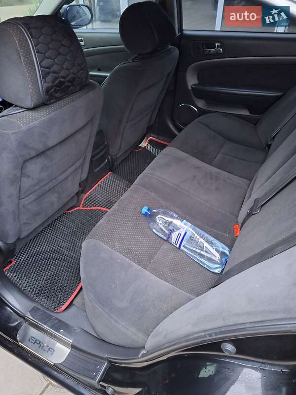 Седан Chevrolet Epica 2007 в Долинській