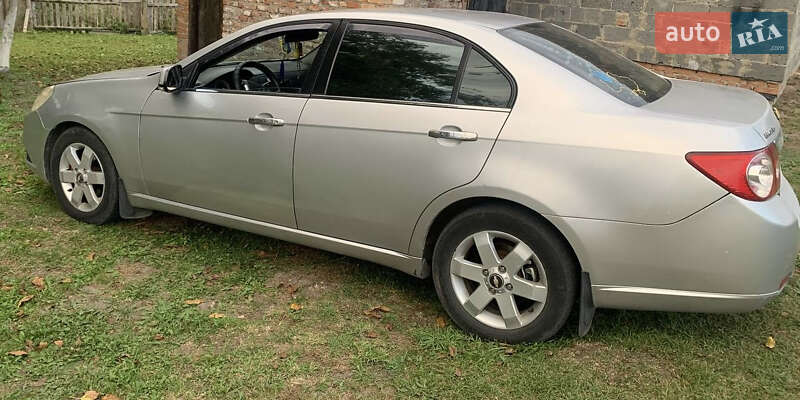 Седан Chevrolet Epica 2007 в Жовкве