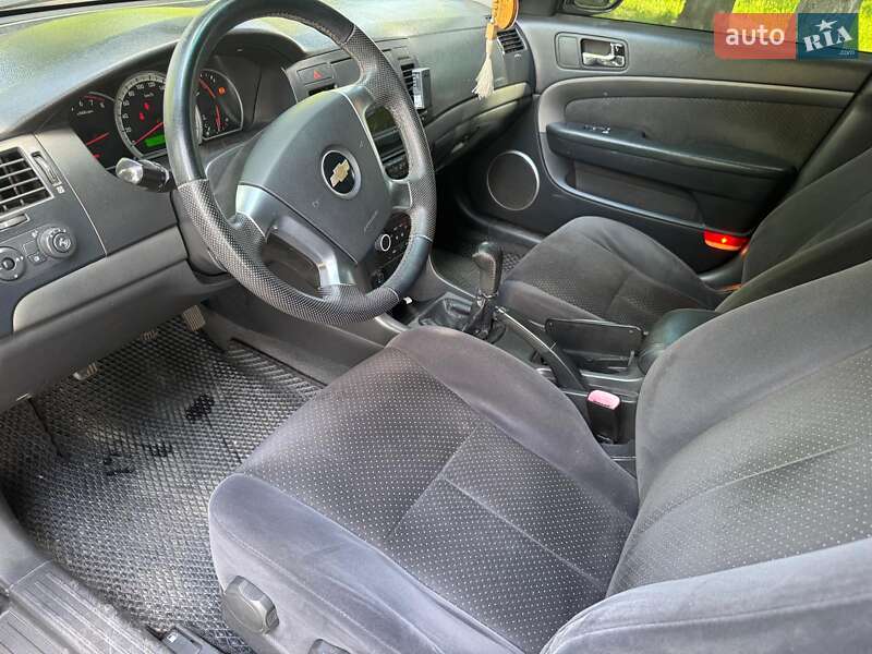 Седан Chevrolet Epica 2008 в Киеве