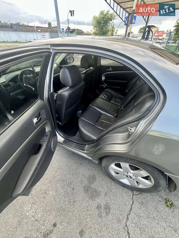 Седан Chevrolet Epica 2007 в Києві
