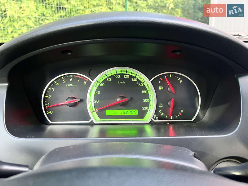 Седан Chevrolet Epica 2011 в Києві