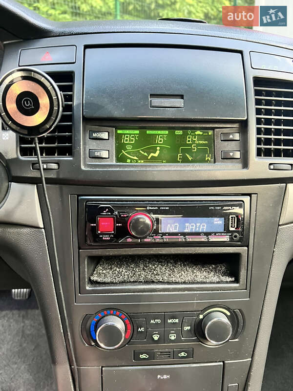 Седан Chevrolet Epica 2011 в Києві