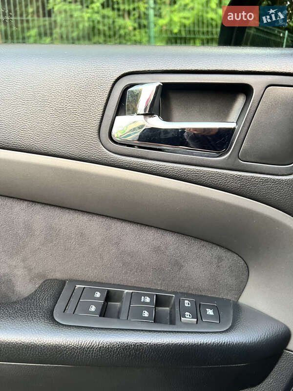 Седан Chevrolet Epica 2011 в Києві