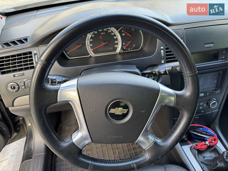 Седан Chevrolet Epica 2008 в Киеве
