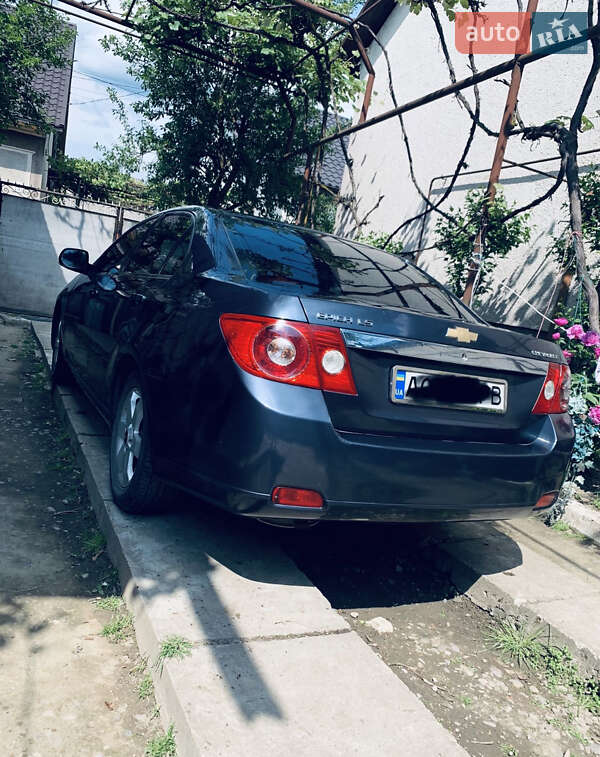 Седан Chevrolet Epica 2007 в Тячеве