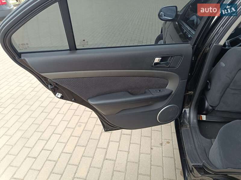 Седан Chevrolet Epica 2008 в Житомирі