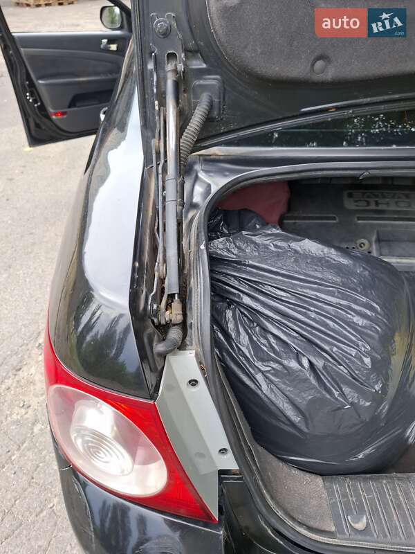 Седан Chevrolet Epica 2008 в Києві