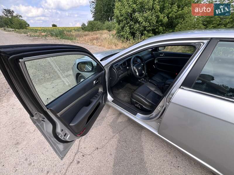 Седан Chevrolet Epica 2007 в Умані