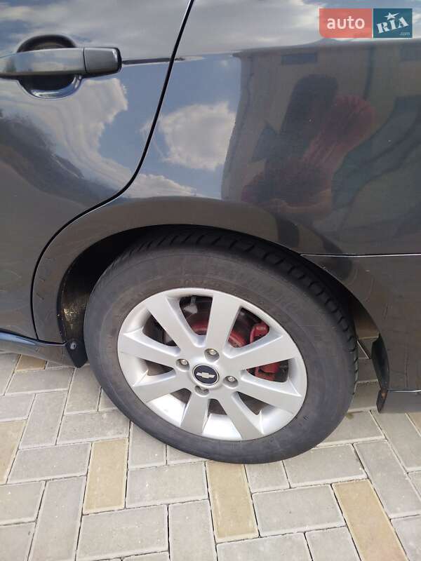 Седан Chevrolet Epica 2008 в Гайсине