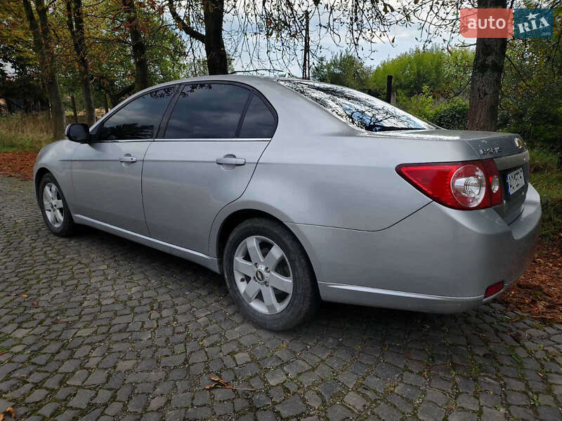 Седан Chevrolet Epica 2008 в Тячеві