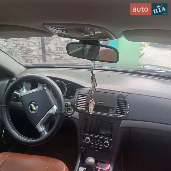 Седан Chevrolet Epica 2007 в Радомишлі