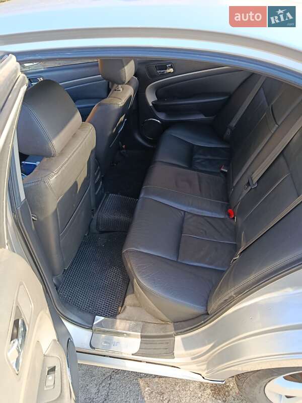 Седан Chevrolet Epica 2008 в Киеве