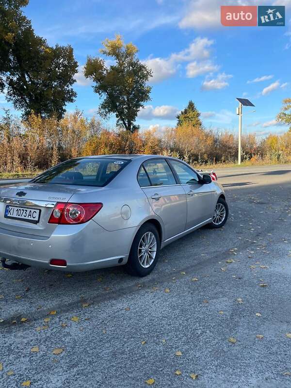 Седан Chevrolet Epica 2008 в Ромнах