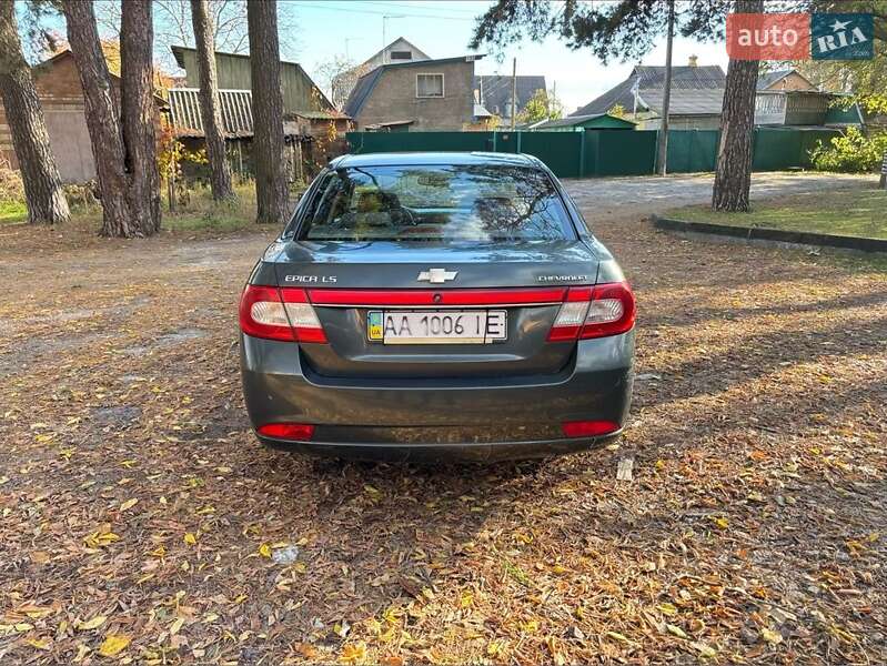 Седан Chevrolet Epica 2008 в Броварах