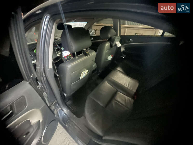 Седан Chevrolet Epica 2007 в Киеве