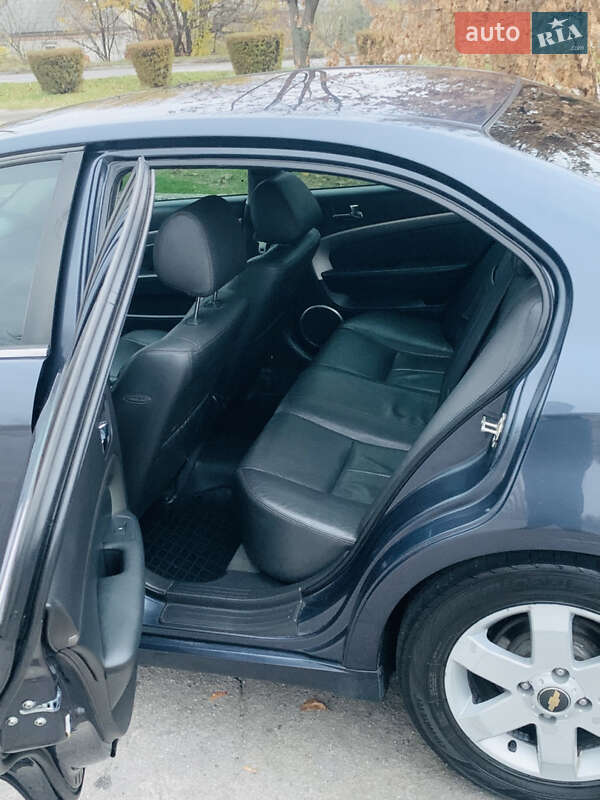 Седан Chevrolet Epica 2008 в Горишних Плавнях