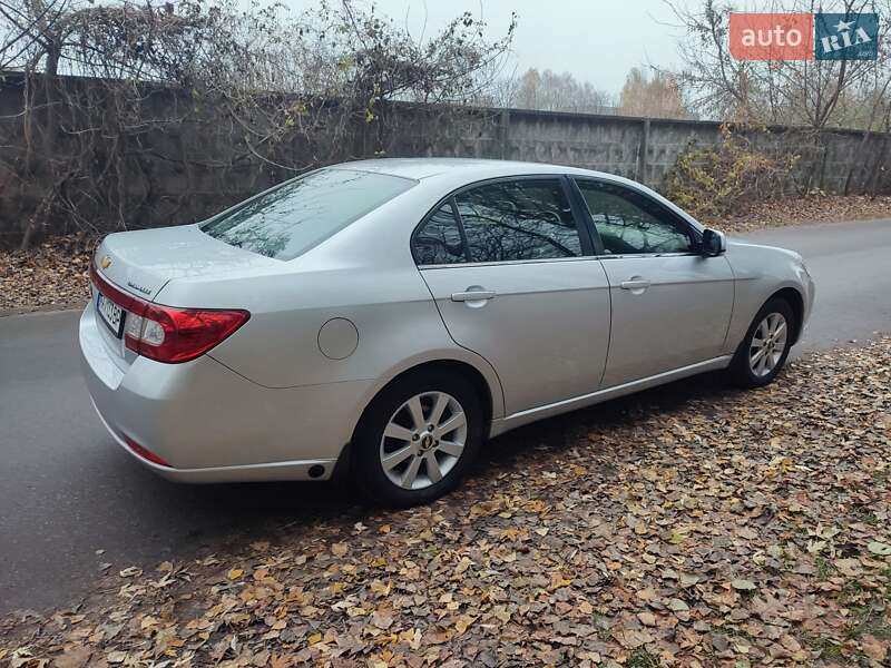 Седан Chevrolet Epica 2011 в Киеве
