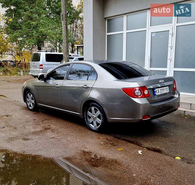 Седан Chevrolet Epica 2008 в Броварах