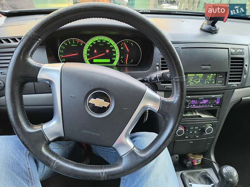 Седан Chevrolet Epica 2008 в Житомире