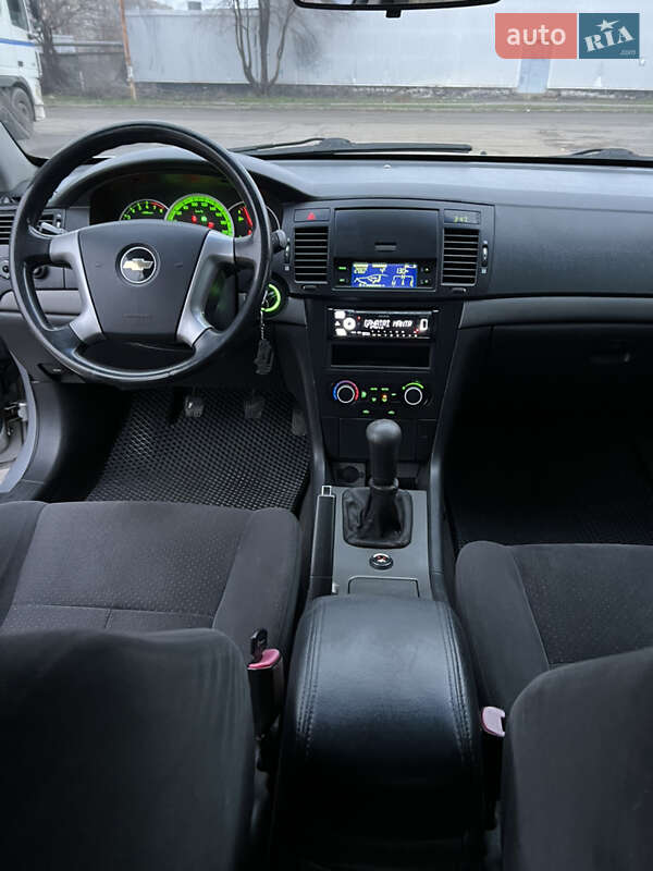 Седан Chevrolet Epica 2007 в Кривому Розі