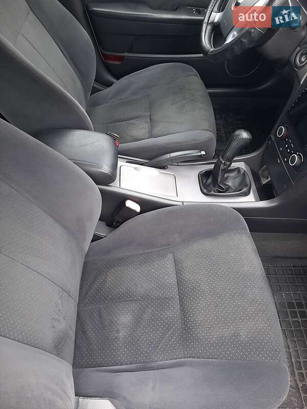 Седан Chevrolet Epica 2007 в Вараше