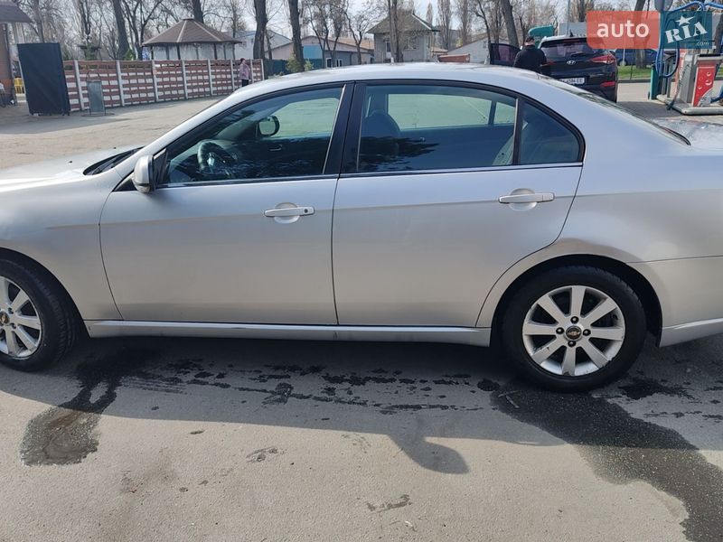 Седан Chevrolet Epica 2008 в Горишних Плавнях