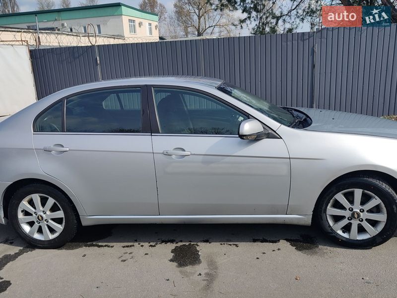 Седан Chevrolet Epica 2008 в Горишних Плавнях