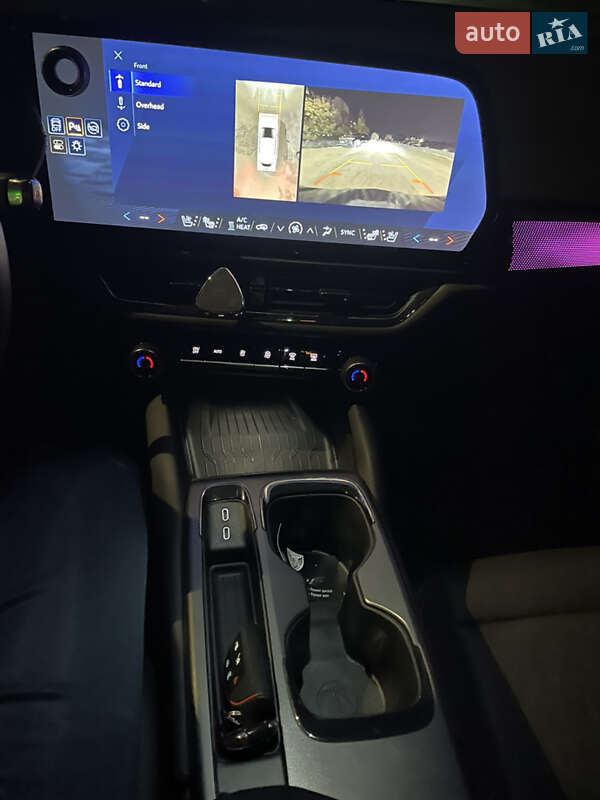 Внедорожник / Кроссовер Chevrolet Equinox EV 2024 в Львове