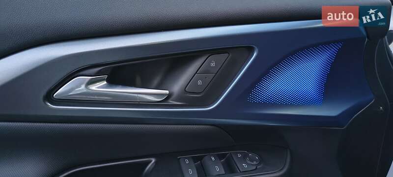 Позашляховик / Кросовер Chevrolet Equinox EV 2024 в Києві