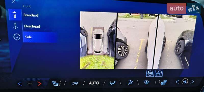 Позашляховик / Кросовер Chevrolet Equinox EV 2024 в Києві