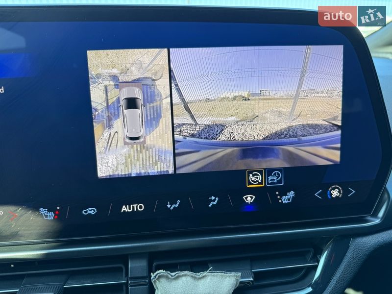 Внедорожник / Кроссовер Chevrolet Equinox EV 2024 в Львове