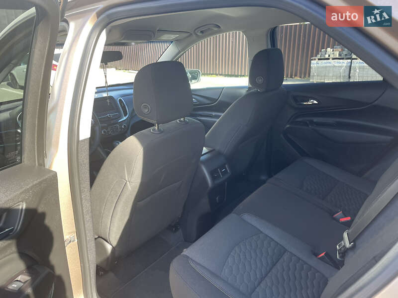 Позашляховик / Кросовер Chevrolet Equinox 2017 в Львові