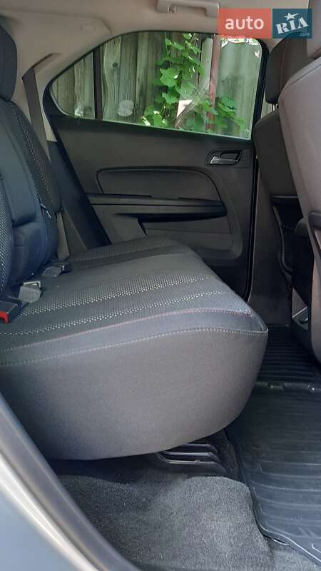 Внедорожник / Кроссовер Chevrolet Equinox 2016 в Харькове