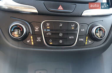 Внедорожник / Кроссовер Chevrolet Equinox 2017 в Киеве