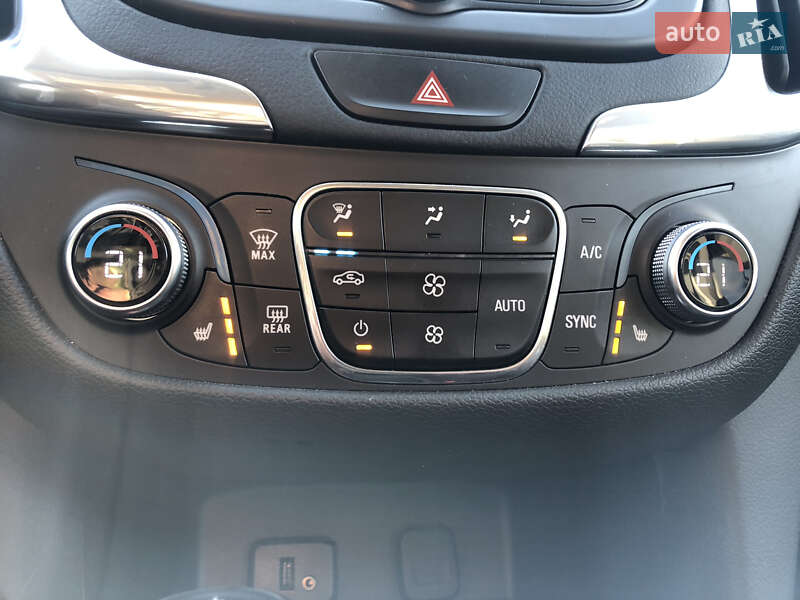 Внедорожник / Кроссовер Chevrolet Equinox 2017 в Киеве